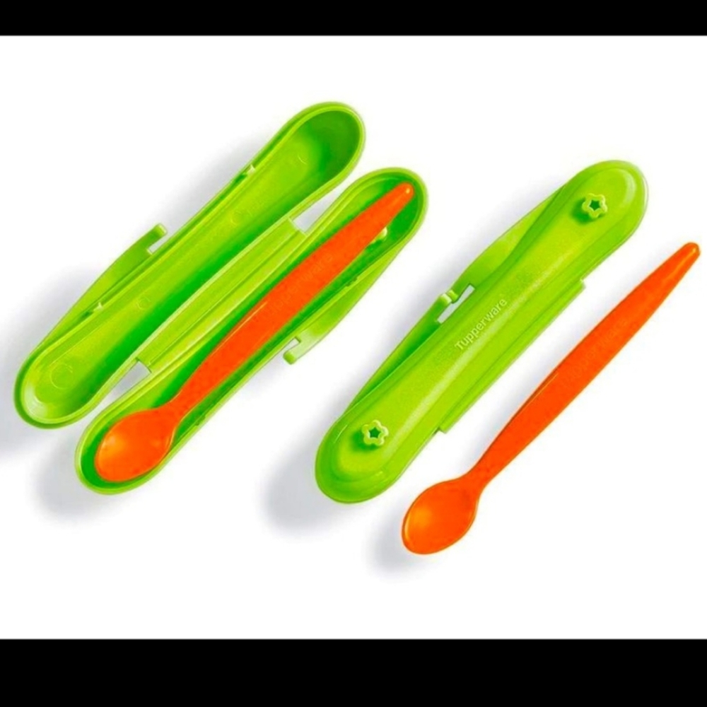 Two Tupperware TupperKids Feeding Spoons and Snap Together Cases Easy On The Go!